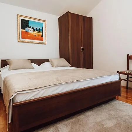 Vakantiehuis Brdar Comfortable *